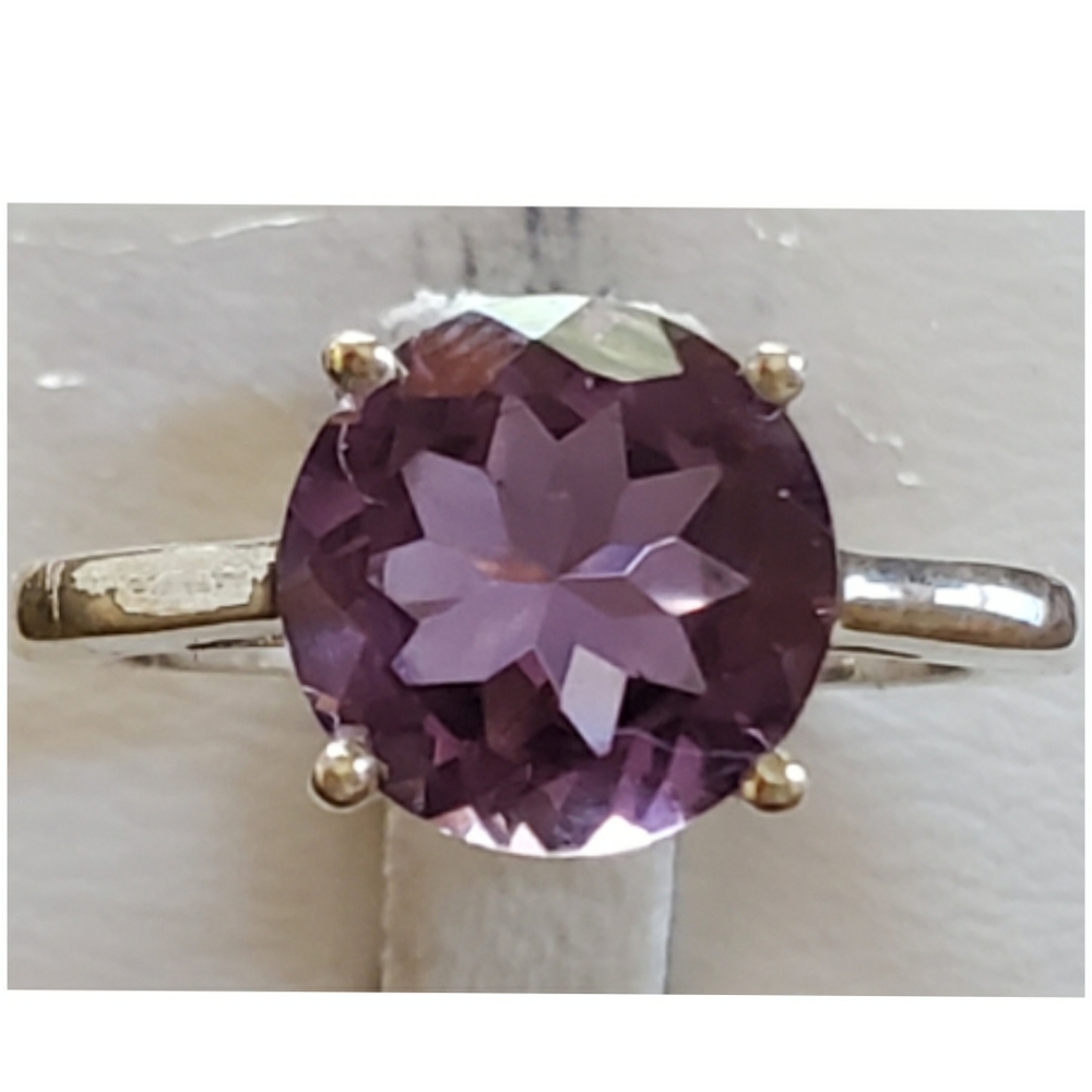 Genuine 4ct Amethyst Solitaire Ring Size 8